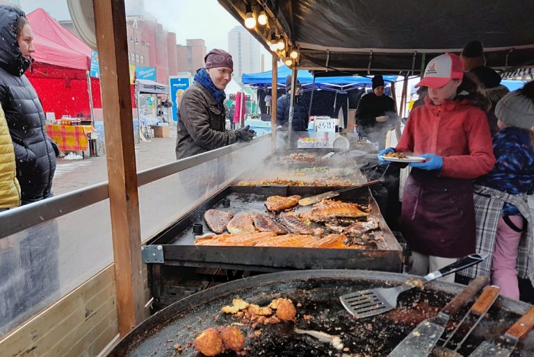 Tampereen kalamarkkinat avataan perjantaina ‒ teemakalana siika